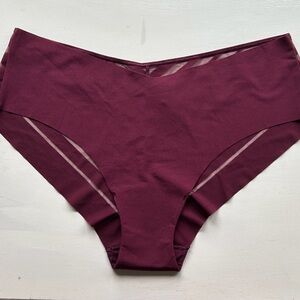 Victoria’s Secret maroon hip hugger/hipster XL